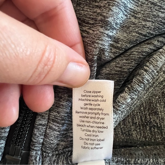 Athleta Baja Heather Grey Zip Hoodie Size XSP - Picture 10 of 10